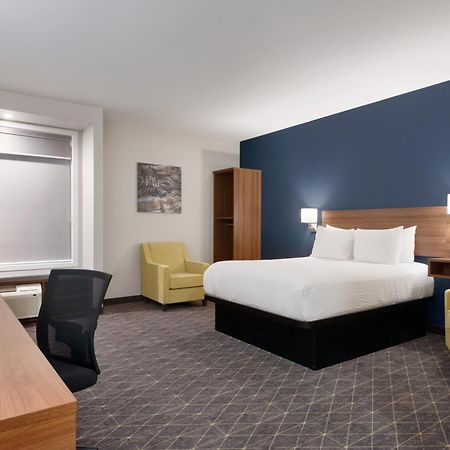 Park Inn By Radisson, Келоуна Екстериор снимка
