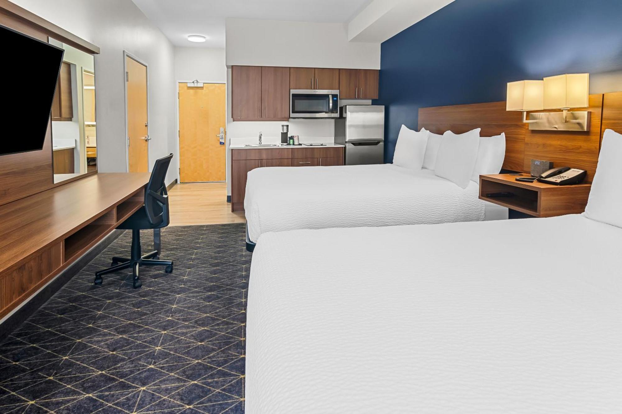 Park Inn By Radisson, Келоуна Екстериор снимка